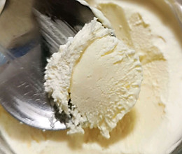 自制奶香冰淇淋（消耗淡奶油）