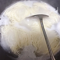 简简单单吃个凉拌面的做法图解5