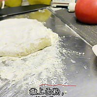 #晒出你的中秋团圆饭#火龙果软欧包，太好吃了，简单易做的做法图解5