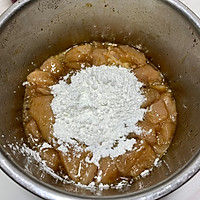 牙签鸡肉的做法图解4