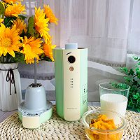 芒果奶昔的做法图解1