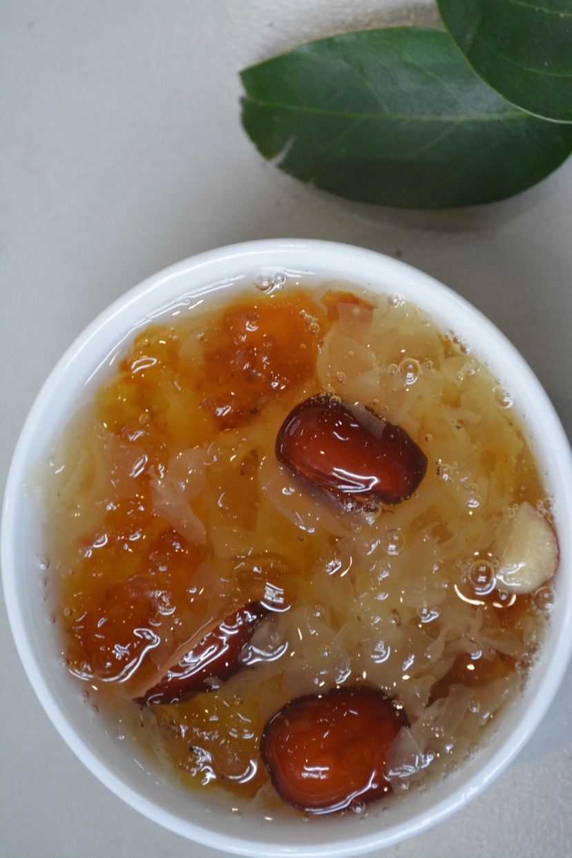 桃胶银耳莲子羹的做法图解14