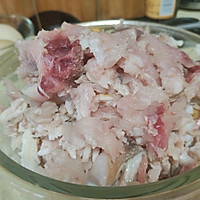 鱼肉锅贴的做法图解2