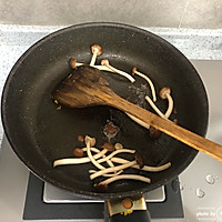 茶树菇金枪鱼蔬菜色拉的做法图解1