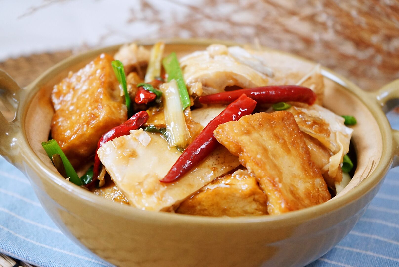 豆腐鱼腩煲怎么做_豆腐鱼腩煲的做法_花儿的美食厨房_豆果美食