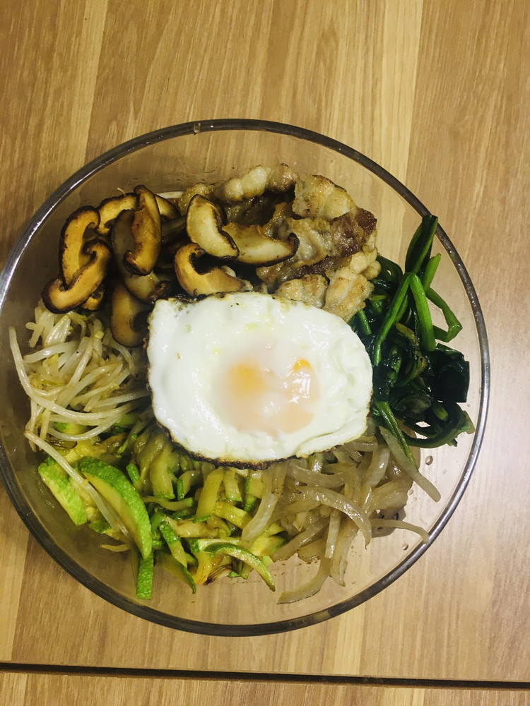 韩式拌饭的做法