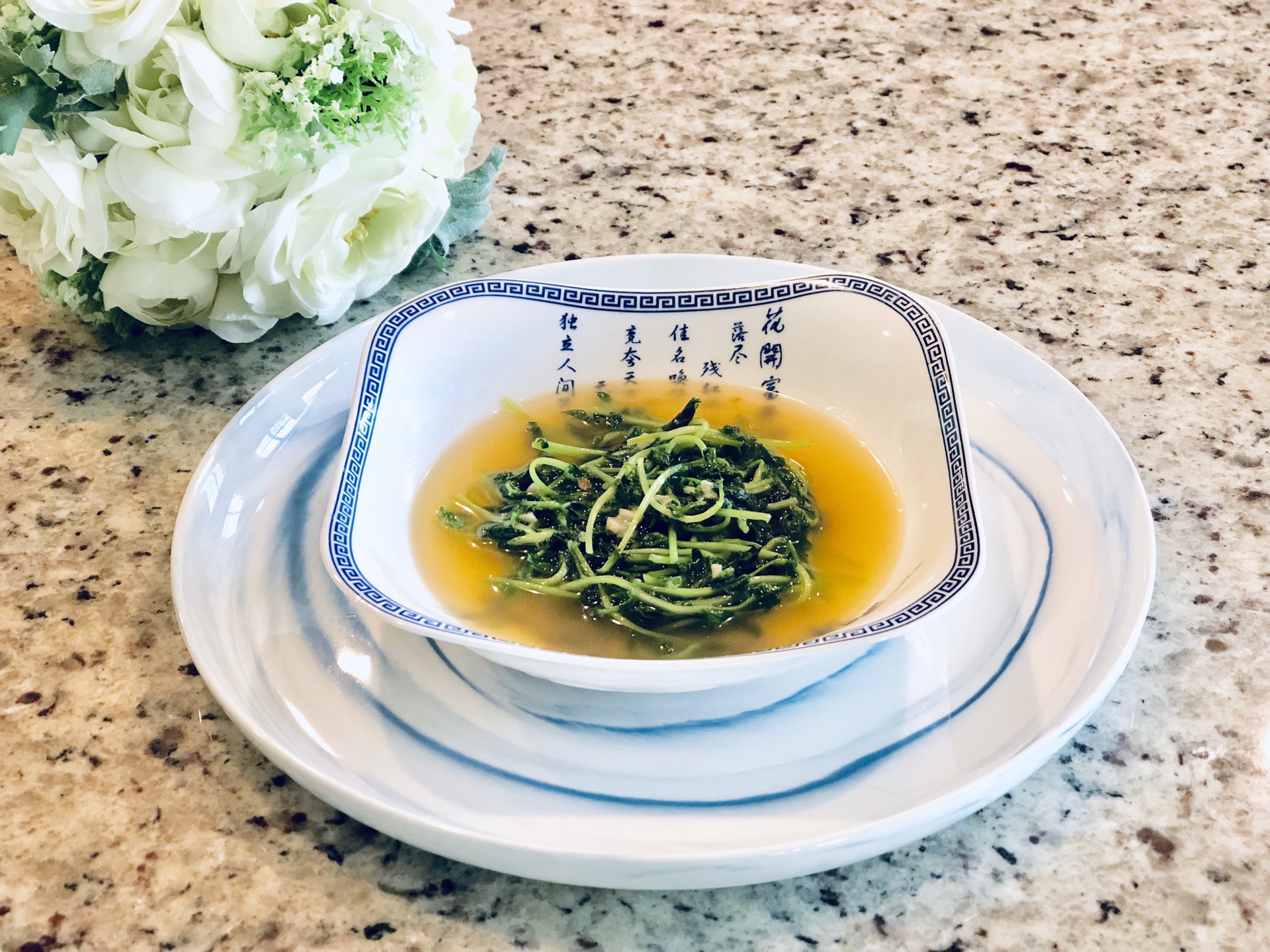 上汤豆苗怎么做 上汤豆苗的做法 J的调味坊 豆果美食 上汤豆苗怎么做 上汤豆苗的做法 J的调味坊 豆果美食
