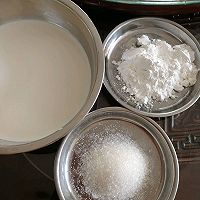 牛奶椰丝方糕的做法图解1