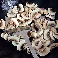 蘑菇芝士意面的做法图解6