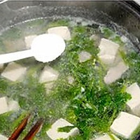 香菜叶肉片豆腐汤的做法图解4