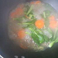 滑肉时蔬汤的做法图解7