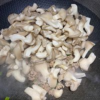 肉沫炒平蘑的做法图解5