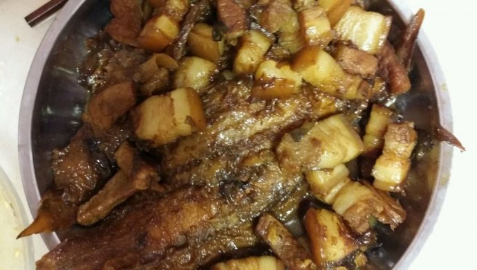 鳎目鱼炖肉