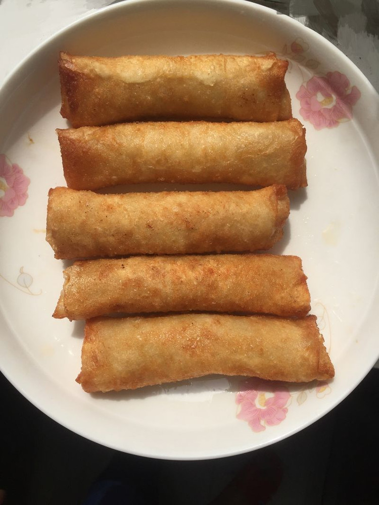 蒜黄春卷的做法