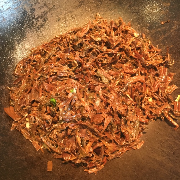 节庆菜-梅菜扣肉配荷叶割包的做法图解12