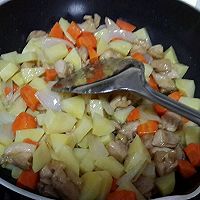 咖喱鸡肉饭（超简单鸡腿肉版）的做法图解3