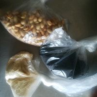 花生芝麻糖的做法图解1