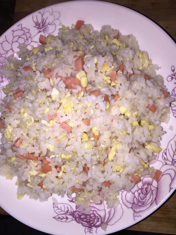 蛋炒饭的做法图解1
