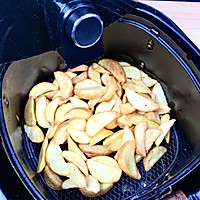 都给我去做这个蒜香黄油薯角！巨好吃的做法图解3