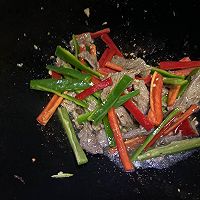 青椒炒牛肉的做法图解3