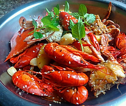 私房麻辣蟹虾锅:（妖妖家的厨房）的做法