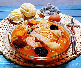 番茄金针菇丸子汤#快手又营养 我家的冬日必备菜品#的做法