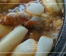 #米饭最强CP#年糕芝士肉蟹煲的做法