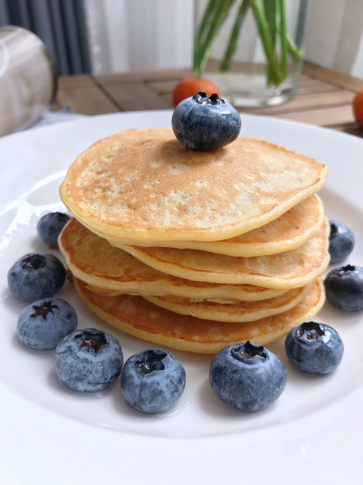 简单好吃的香蕉松饼pancake的做法