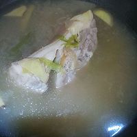 酸菜汆白肉～绝对东北的做法图解2