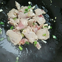 肉磨，松茸，木耳炒肉的做法图解7