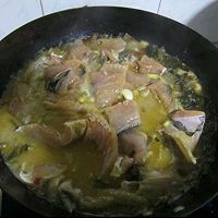 藤椒油酸菜鱼的做法图解7