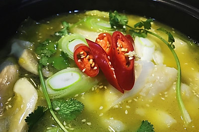 金汤酸菜巴沙鱼