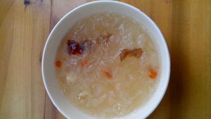 红枣银耳莲子羹