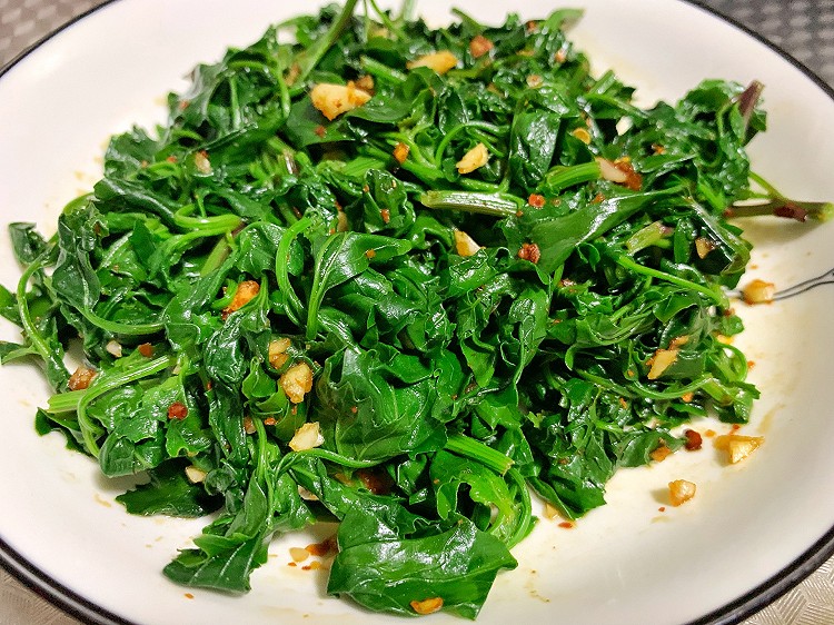 美味野菜   凉拌灰灰菜的做法