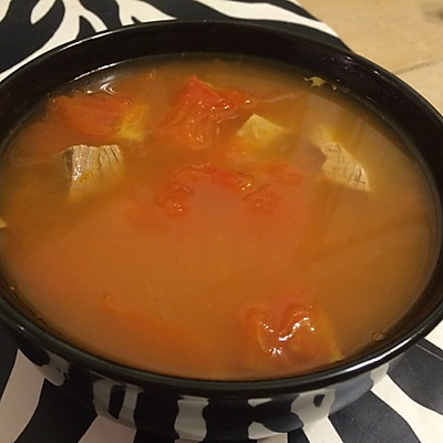 简单又营养美味的西红柿牛肉浓汤