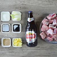 燕京U8啤酒焖排骨的做法图解1
