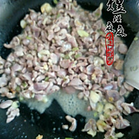 酸豆角炒鸡胗的做法图解9