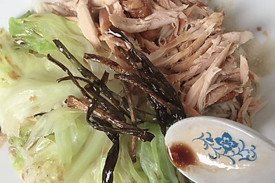 葱油鸡丝拌面