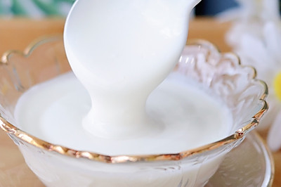 做酸奶一定要加这个，口感香醇浓稠更好喝！