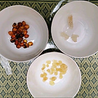 雪燕桃胶杭胎菊的做法图解1