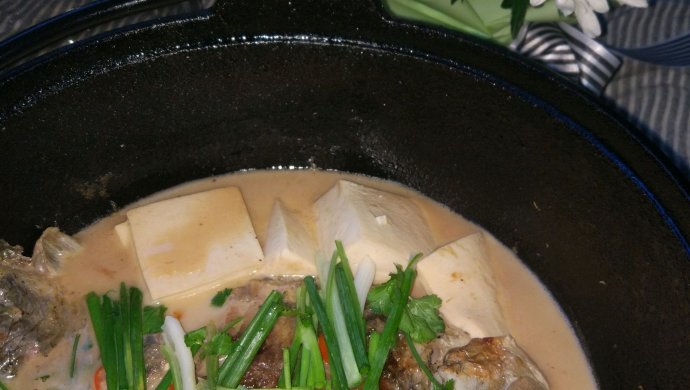 鲫鱼豆腐汤+