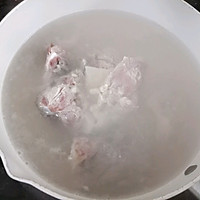虾米排骨冬瓜汤的做法图解3