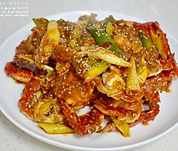 【韩式料理】の酱炒蟹【附酱汁配料】的做法