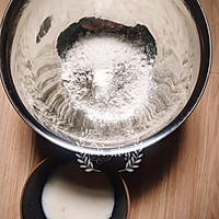 丑萌丑萌的三不像丑丑豆沙造型馒头的做法图解1