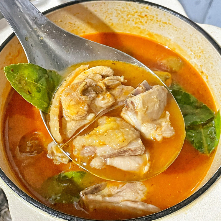 冬阴功鸡肉的做法