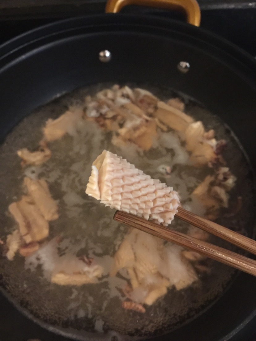 干鱿鱼炒辣椒的做法图解3
