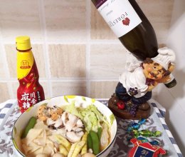 #我的夏日味道vlog#微麻辣时蔬鱼片煲…✨的做法