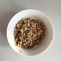 青椒肉丝笋干饼的做法图解3