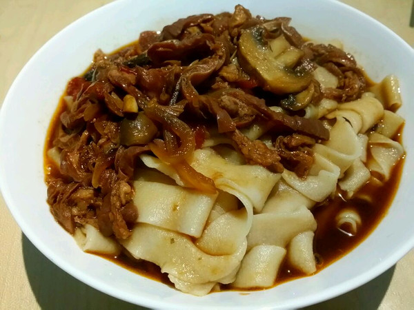 浓香肥肠打卤面