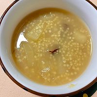 西葫鸡蛋火腿饼  苹果红枣小米粥的做法图解4